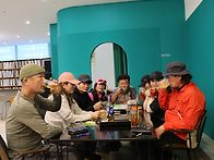 2025 5 24 산행후 2차에..