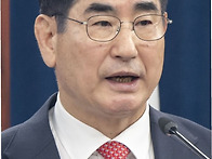 군대전용 공항 항구에 지문..