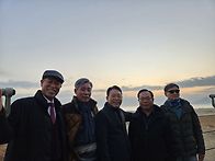 다대포 갈대밭 남성동지들..