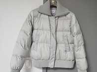 구스다운 샀어요.