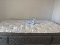 매트리스 샀어요.