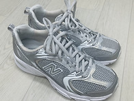 뉴발란스 530