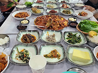 식탁 위의 안부