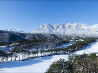 눈 덮힌 울산바위