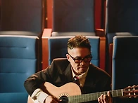 성폭행 무혐의' 김건모, ..