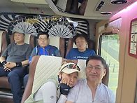 한우리 산악회 충주 종댕이길 에서 ~~홍보..