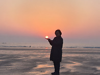 두 손위에~~
