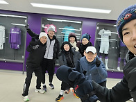 2025년 12월 3일..