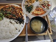 오징어덮밥 함께 드시지요