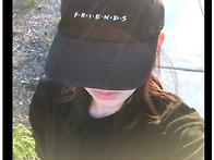 외국에서 함부로 굿즈 입고..