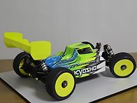 [Kyosho] 바디 올리니까 완성된 느낌이 납..
