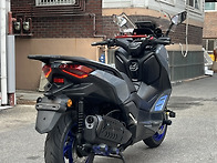 24 엑스맥스300 파리