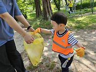 지구를 쓰담쓰담!