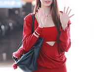 빨간옷 입은 장원영