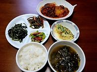 어무이가 아욱국에 콩가루..