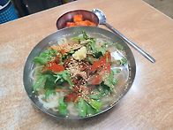 혼자 와도 어색하지 않은 ..