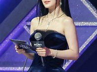 오늘자 레드벨벳 아이린 ..