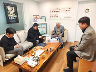 작은 생명에게 전..