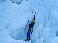 판대아이스파크 100m 등반