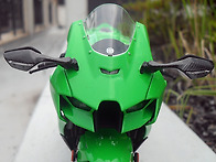 1/9 Kawasaki Ninja ZX-10RR