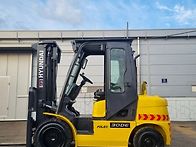 현대 3톤 자동발 반캐빈 ..