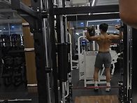 내 등은 2년동안 발전했을..