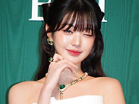 불가리 도쿄 전시회 아이브..