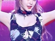 청바지 입고 원영턴 하는 ..