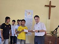 캄보디아의 두 새..