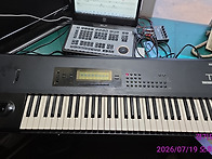 KORG T3