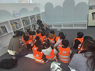 모담도서관에서