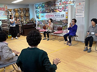 포근한 계절, 포근한 미소..