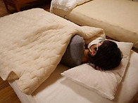 잠잘 때 &ldquo;이런 자세&rdquo;로 ..