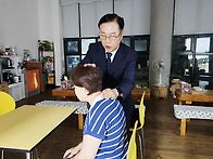 김신희 권사 안수기도