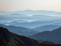 산 넘어 산