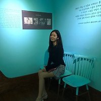 작가 프로필 이미지