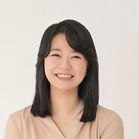 작가 프로필 이미지