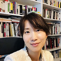 작가 프로필 이미지