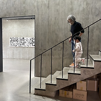 작가 프로필 이미지