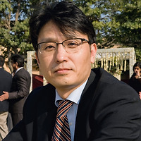 작가 프로필 이미지