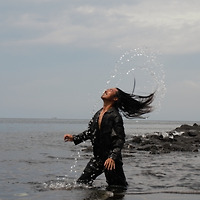 작가 프로필 이미지