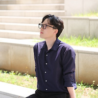 작가 프로필 이미지