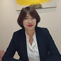 작가 프로필 이미지