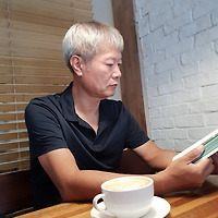 작가 프로필 이미지