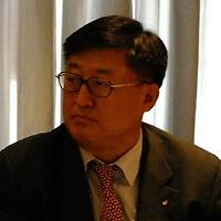 작가 프로필 이미지