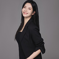 작가 프로필 이미지