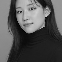 작가 프로필 이미지