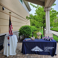 작가 프로필 이미지