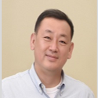 작가 프로필 이미지