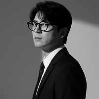 작가 프로필 이미지